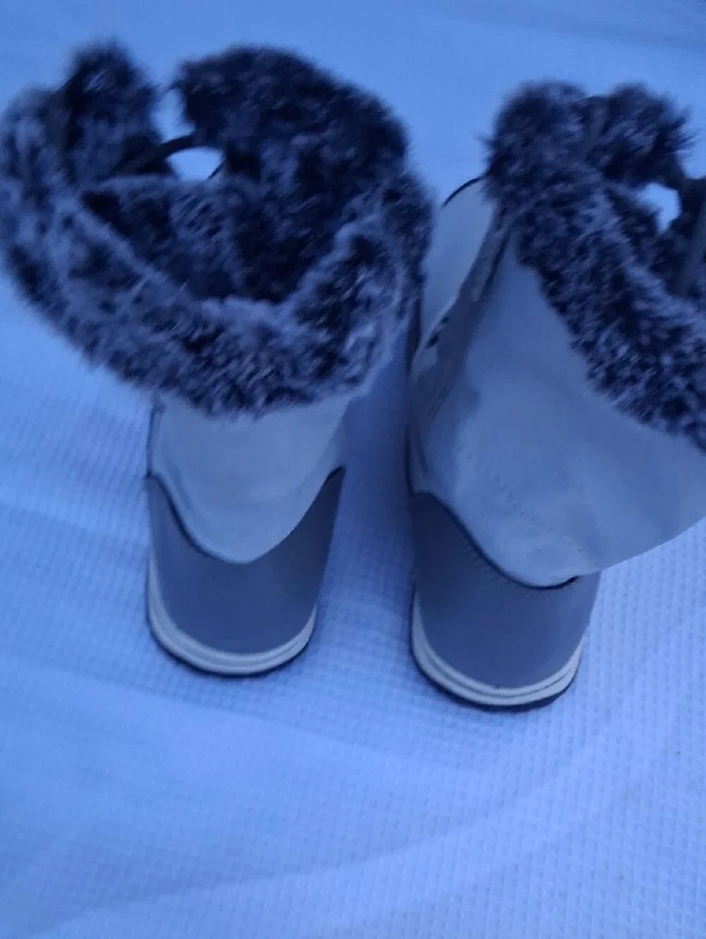 totes Cream Faux-Fur Lace-Up Winter Boots